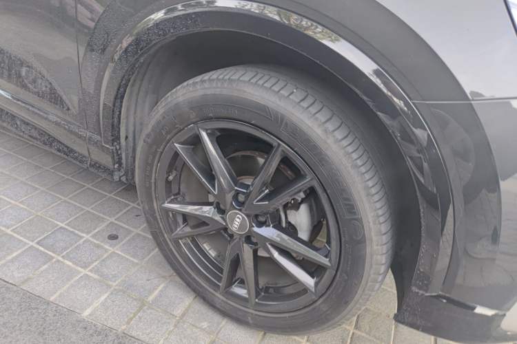 Used Audi Q2L 2020 35 TFSI Ambition Dynamic Edition Right Front Wheel Hub