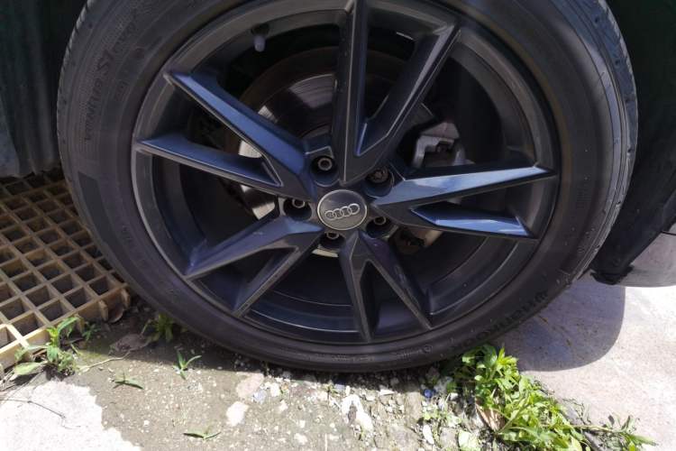 Used Audi Q2L 2020 35 TFSI Ambition Dynamic Edition Right Front Wheel Hub