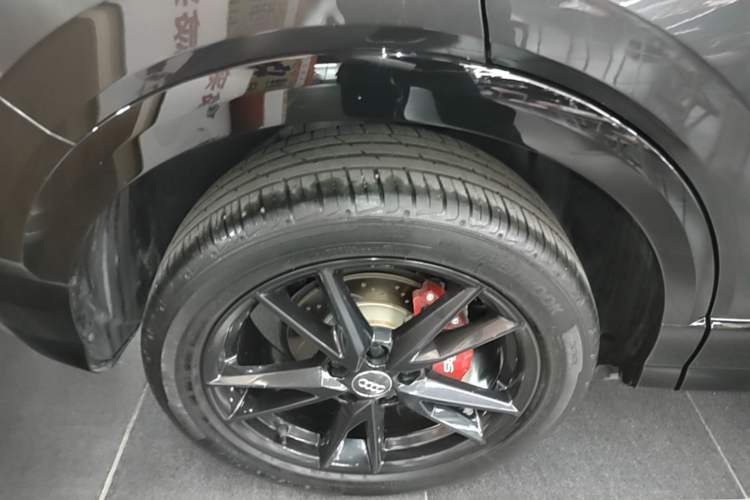 Used Audi Q2L 2020 35 TFSI Ambition Dynamic Edition Right Rear Wheel Hub