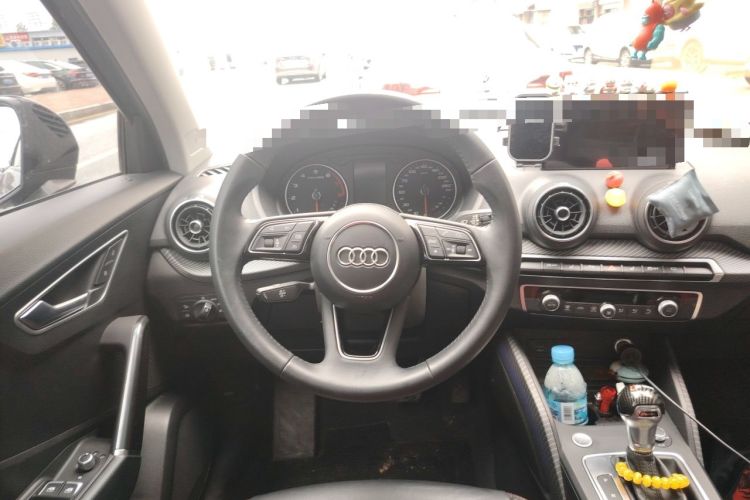 Used Audi Q2L 2020 35 TFSI Fashion Dynamic Model Steering Wheel