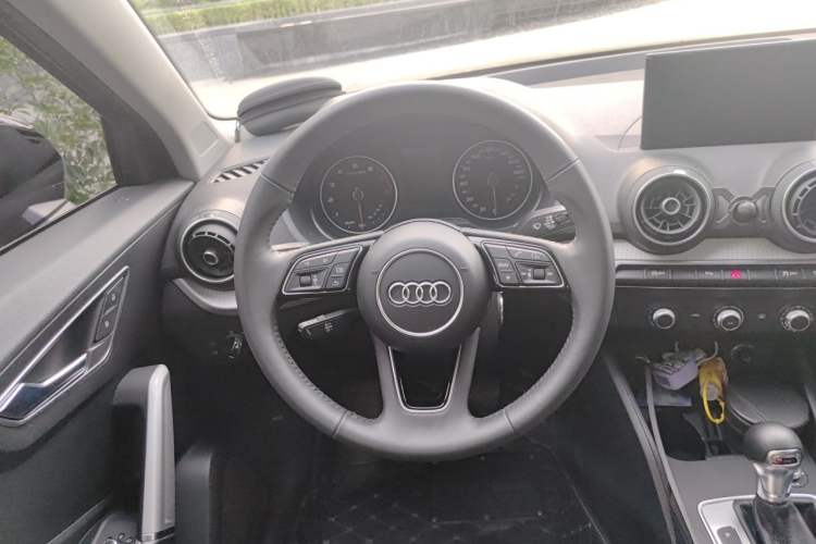 Used Audi Q2L 2020 35 TFSI Ambition Dynamic Edition Steering Wheel