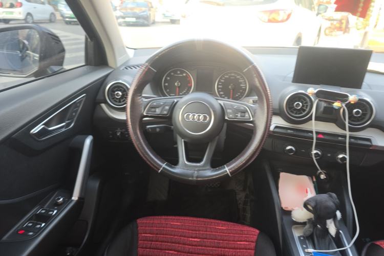 Used Audi Q2L 2020 35 TFSI Ambition Dynamic Edition Steering Wheel