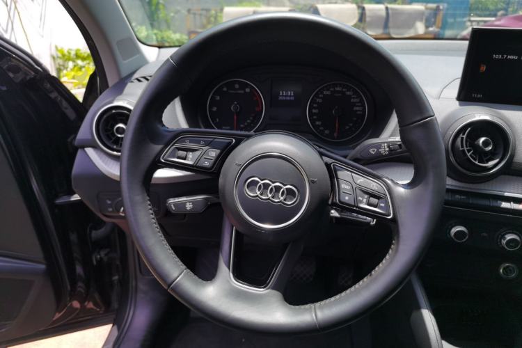 Used Audi Q2L 2020 35 TFSI Ambition Dynamic Edition Steering Wheel