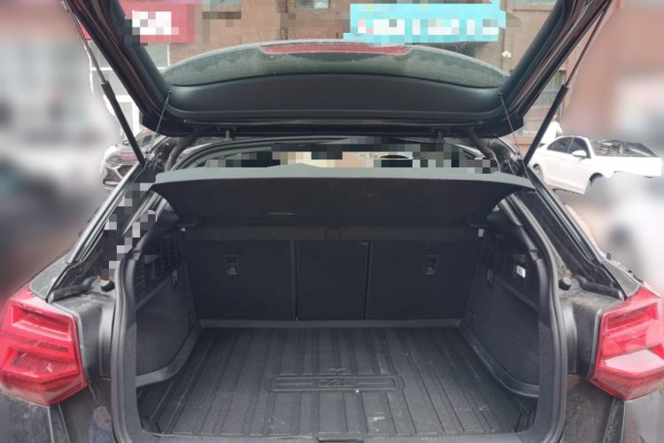 Used Audi Q2L 2020 35 TFSI Fashionable and Elegant Model Trunk