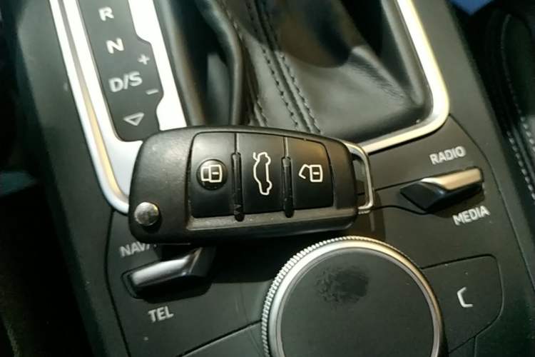 Used Audi Q2L 2020 35 TFSI Fashion Dynamic Model Vehicle Key