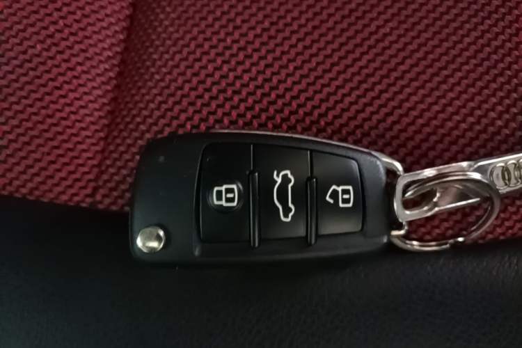 Used Audi Q2L 2020 35 TFSI Fashion Dynamic Model Vehicle Key