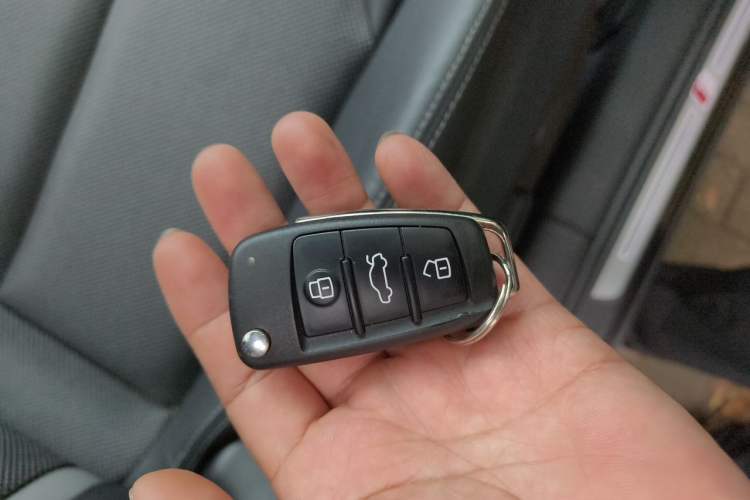 Used Audi Q2L 2020 35 TFSI Fashion Dynamic Model Vehicle Key