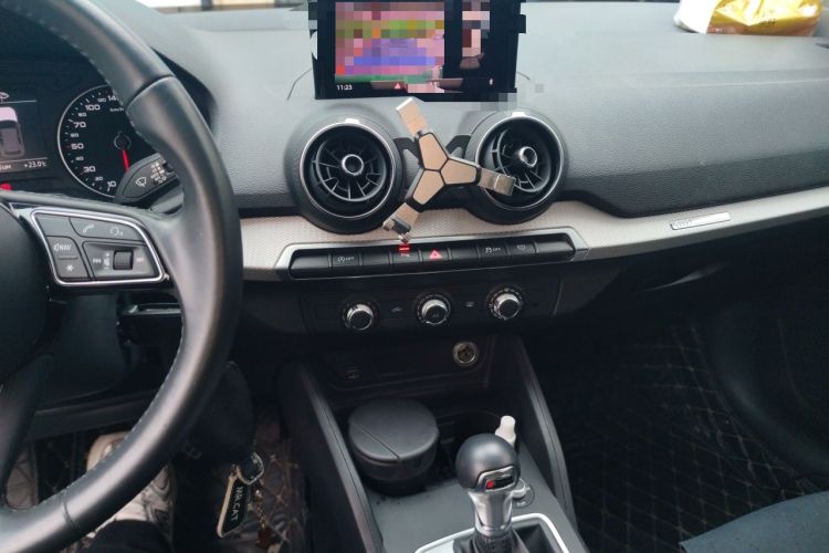 Used Audi Q2L 2020 35 TFSI Ambition Dynamic Edition Audio And AC Panel