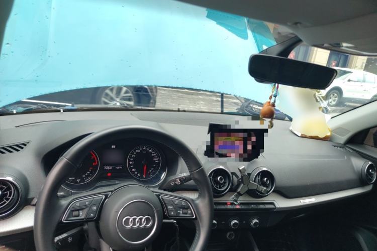 Used Audi Q2L 2020 35 TFSI Ambition Dynamic Edition Center Console
