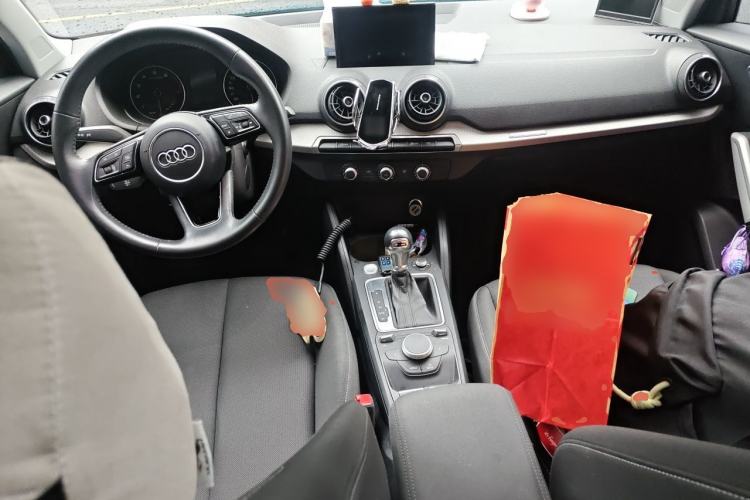 Used Audi Q2L 2020 35 TFSI Ambition Dynamic Edition Center Console