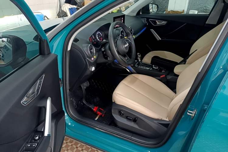 Used Audi Q2L 2020 35 TFSI Ambition Dynamic Edition Driver Seat