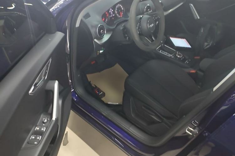 Used Audi Q2L 2020 35 TFSI Ambition Dynamic Edition Driver Seat