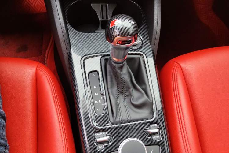 Used Audi Q2L 2020 35 TFSI Ambition Dynamic Edition Gear Lever