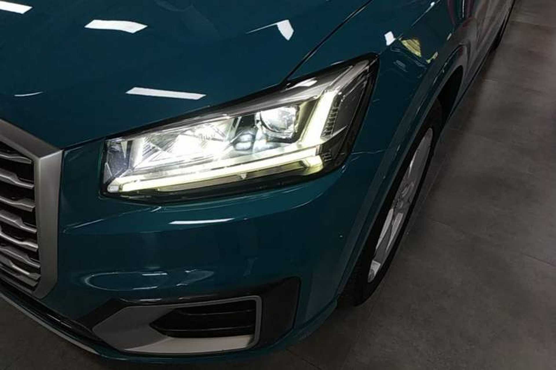 Used Audi Q2L 2020 35 TFSI Fashionable and Elegant Model Left Front Headlight
