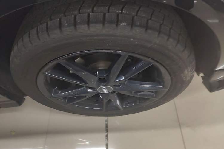 Used Audi Q2L 2020 35 TFSI Ambition Dynamic Edition Left Front Wheel Hub