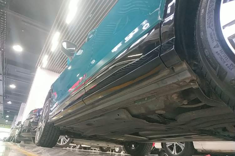 Used Audi Q2L 2020 35 TFSI Fashion Dynamic Model Left Side Sill