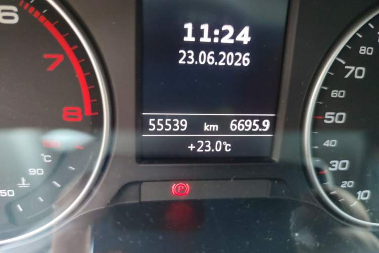 Used Audi Q2L 2020 35 TFSI Ambition Dynamic Edition Odometer Close Up