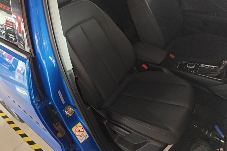 Used Audi Q2L 2020 35 TFSI Ambition Dynamic Edition Right Front Seat