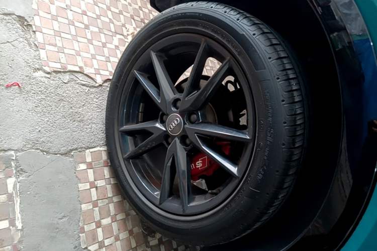 Used Audi Q2L 2020 35 TFSI Ambition Dynamic Edition Right Rear Wheel Hub