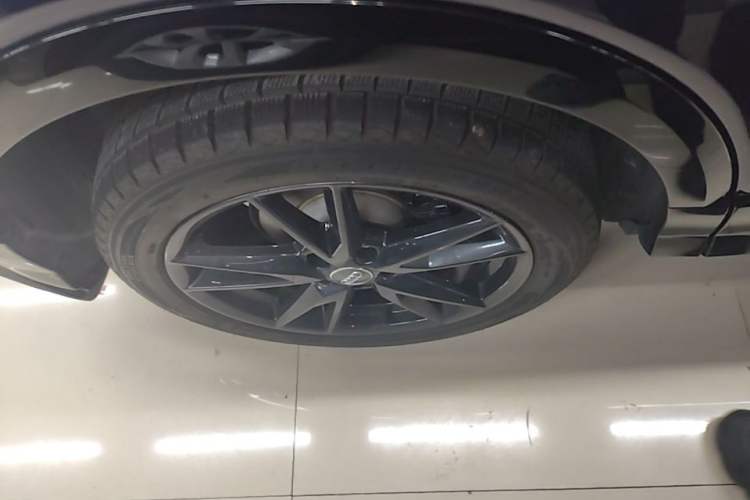 Used Audi Q2L 2020 35 TFSI Ambition Dynamic Edition Right Rear Wheel Hub