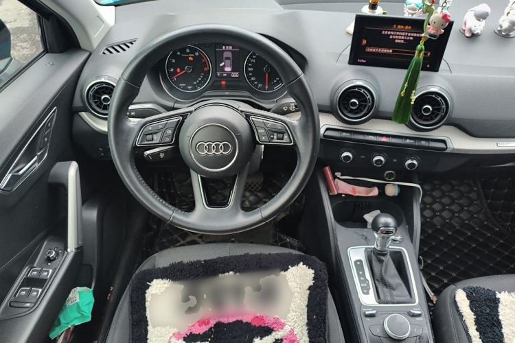 Used Audi Q2L 2020 35 TFSI Ambition Dynamic Edition Steering Wheel