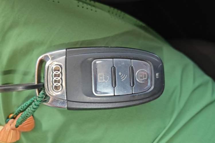 Used Audi Q2L 2020 35 TFSI Ambition Dynamic Edition Vehicle Key