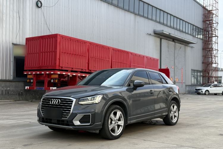 Used Audi Q2L 2020 35 TFSI Fashionable and Elegant Model Guazi used car, China used car export, Used car for sale, Used  cars, Cheapest cars for sale
