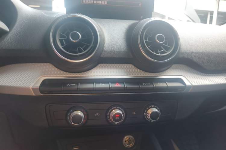 Used Audi Q2L 2020 35 TFSI Ambition Dynamic Edition Audio And AC Panel