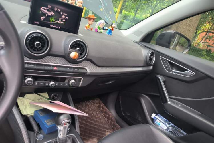 Used Audi Q2L 2020 35 TFSI Fashionable and Elegant Model Audio And AC Panel