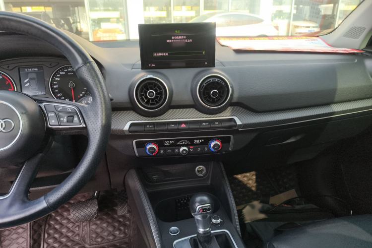 Used Audi Q2L 2020 35 TFSI Fashionable and Elegant Model Audio And AC Panel