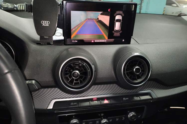 Used Audi Q2L 2020 35 TFSI Fashionable and Elegant Model Audio And AC Panel