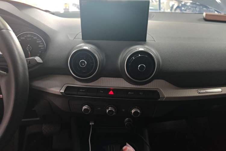 Used Audi Q2L 2020 35 TFSI Ambition Dynamic Edition Audio And AC Panel