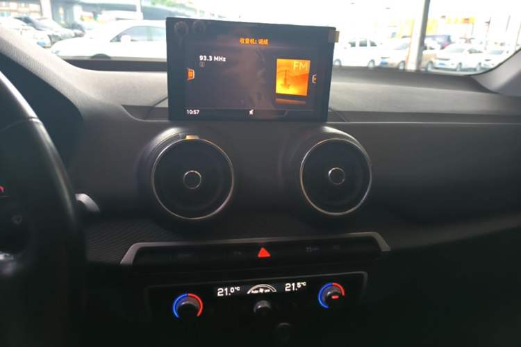 Used Audi Q2L 2020 35 TFSI Fashionable and Elegant Model Audio And AC Panel