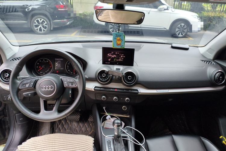 Used Audi Q2L 2020 35 TFSI Ambition Dynamic Edition Center Console