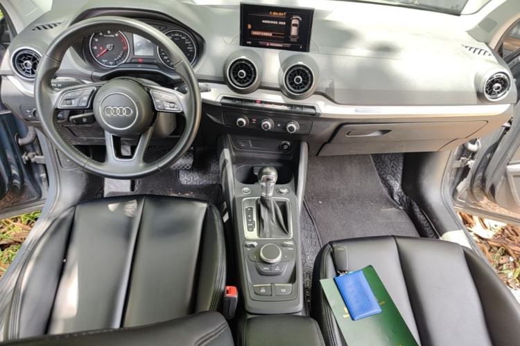 Used Audi Q2L 2020 35 TFSI Ambition Dynamic Edition Center Console