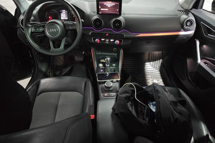 Used Audi Q2L 2020 35 TFSI Fashionable and Elegant Model Center Console