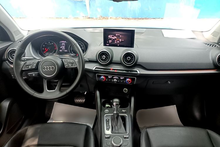 Used Audi Q2L 2020 35 TFSI Fashion Dynamic Model Center Console