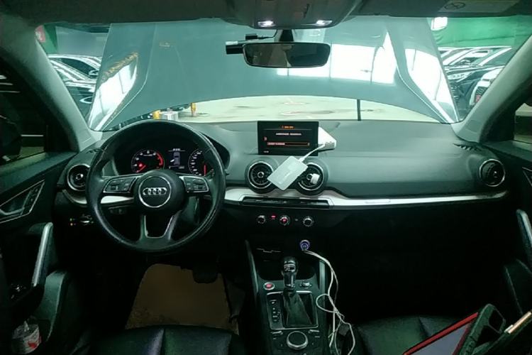 Used Audi Q2L 2020 35 TFSI Ambition Dynamic Edition Center Console