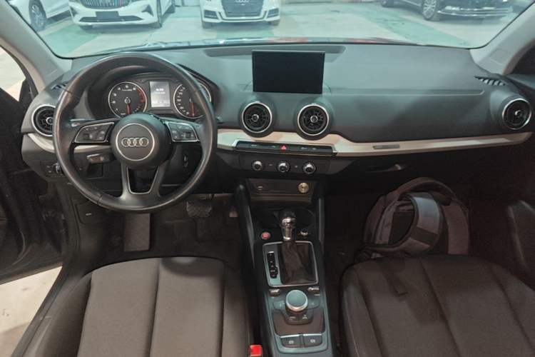 Used Audi Q2L 2020 35 TFSI Ambition Dynamic Edition Center Console
