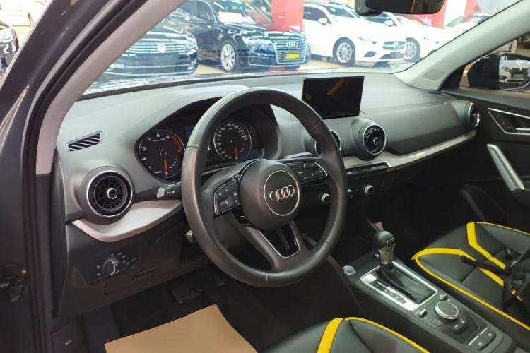 Used Audi Q2L 2020 35 TFSI Ambition Dynamic Edition Center Console