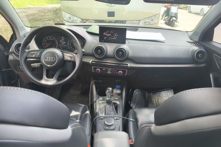 Used Audi Q2L 2020 35 TFSI Fashion Dynamic Model Center Console