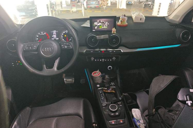 Used Audi Q2L 2020 35 TFSI Fashion Dynamic Model Center Console