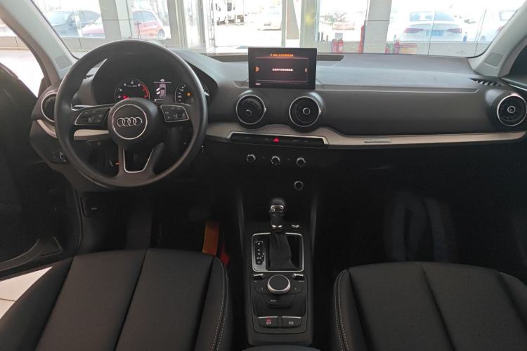 Used Audi Q2L 2020 35 TFSI Ambition Dynamic Edition Center Console