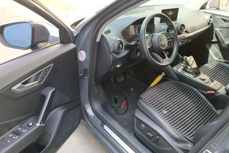 Used Audi Q2L 2020 35 TFSI Fashionable and Elegant Model Driver Seat