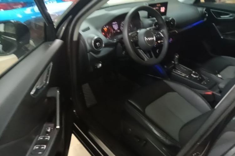 Used Audi Q2L 2020 35 TFSI Fashionable and Elegant Model Driver Seat