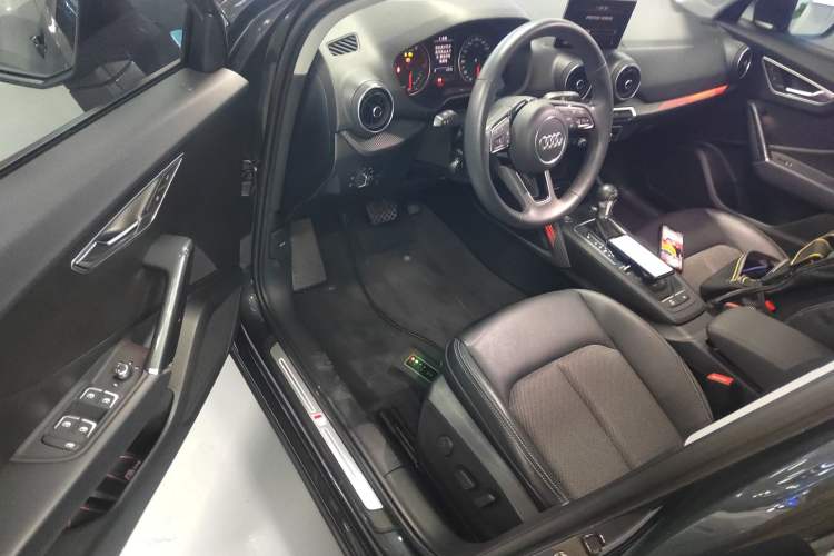 Used Audi Q2L 2020 35 TFSI Fashion Dynamic Model Driver Seat