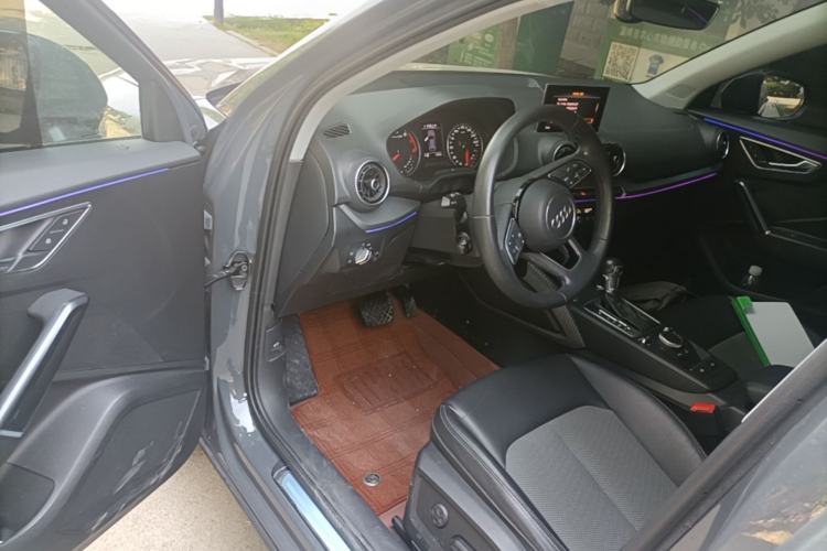 Used Audi Q2L 2020 35 TFSI Fashionable and Elegant Model Driver Seat