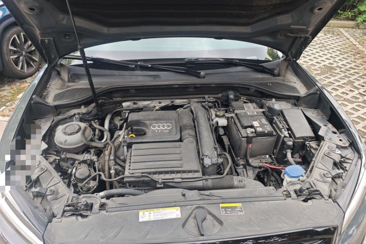 Used Audi Q2L 2020 35 TFSI Fashion Dynamic Model Engine Bay