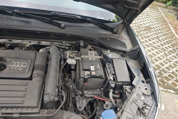 Used Audi Q2L 2020 35 TFSI Fashion Dynamic Model Engine Bay Left