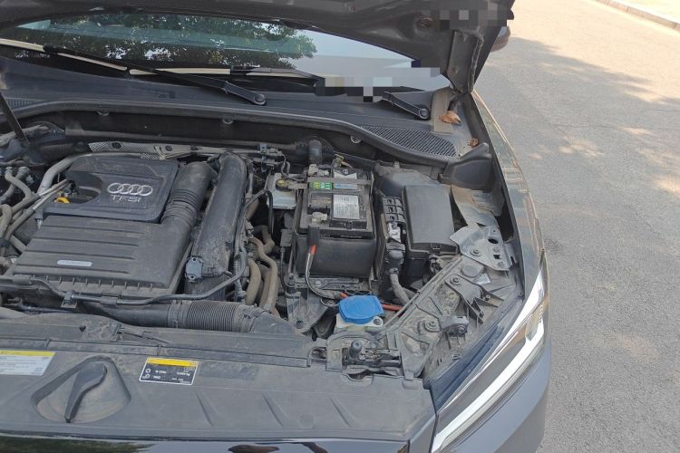 Used Audi Q2L 2020 35 TFSI Fashion Dynamic Model Engine Bay Left